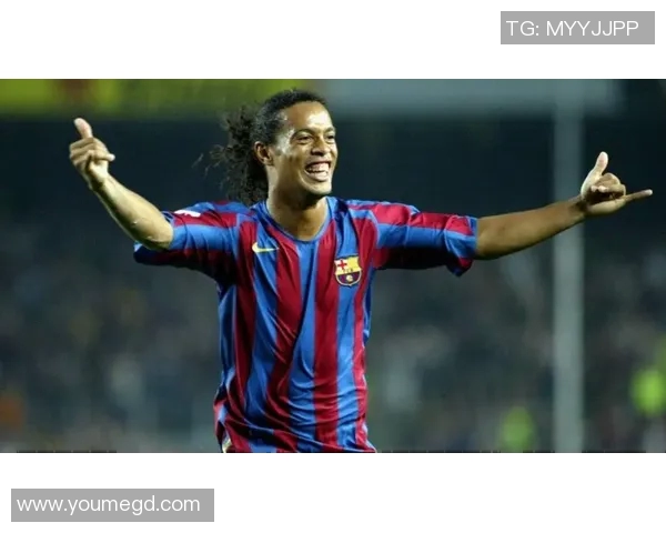 足球明星们对小罗的喜爱与崇拜背后的故事与影响 足球明星们对小罗的喜爱与崇拜背后的故事与影响