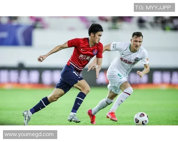 重庆羽毛球队与北京羽毛球队赛后复盘探讨力量对决与战术策略分析